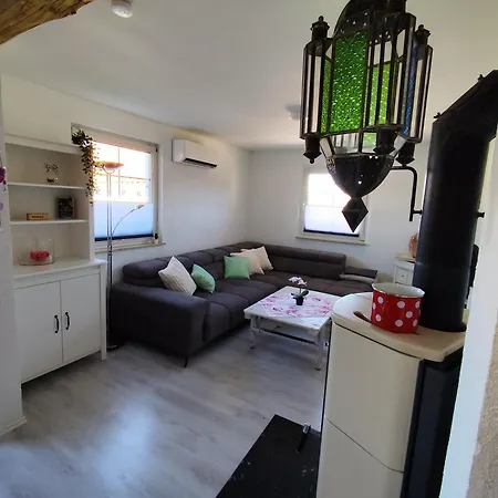 Apartment Am *